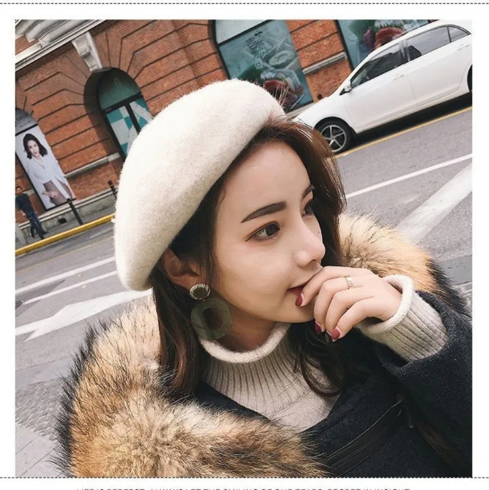 NEW Yesstyle White 100% Wool Beret
